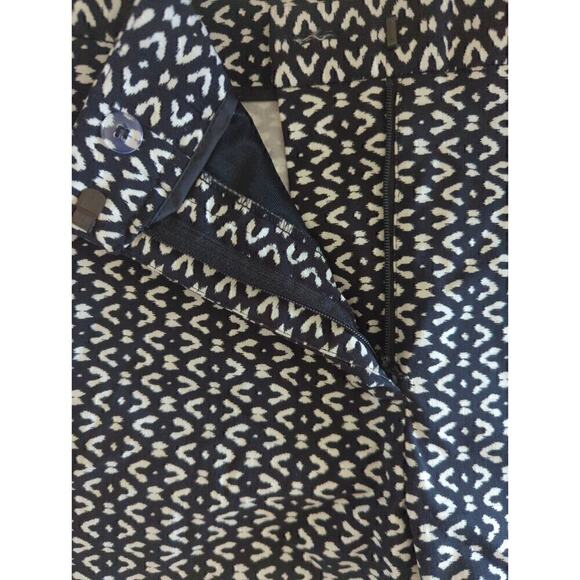 Mario Serrani Italy Tummy Control Comfort Stretch Shorts Black White Size 10 NWT - Picture 3 of 8
